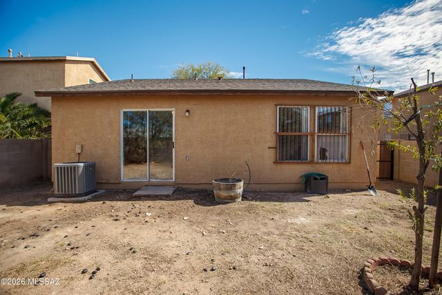 5596 S Monrovia Avenue, Tucson, AZ 85706