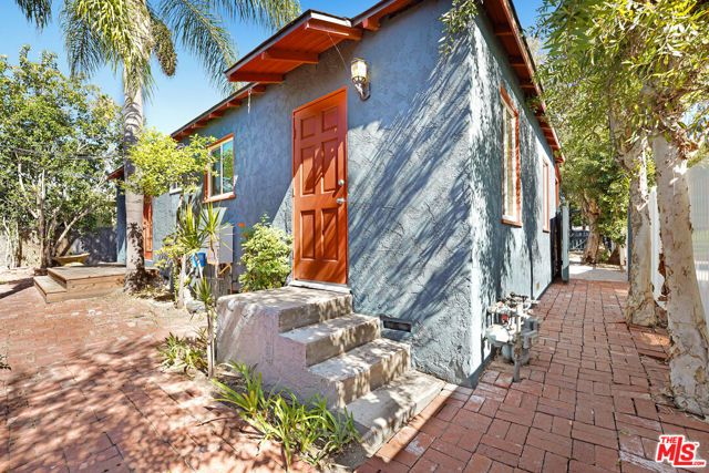 5129 Overland Avenue, Culver City, CA 90230