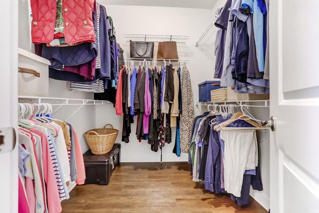 5498 Abbe Wood Drive, Newburgh, IN 47630