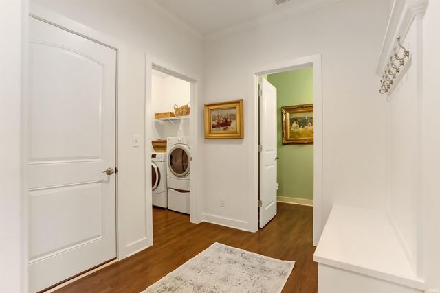 5498 Abbe Wood Drive, Newburgh, IN 47630