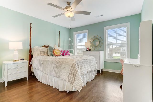 5498 Abbe Wood Drive, Newburgh, IN 47630