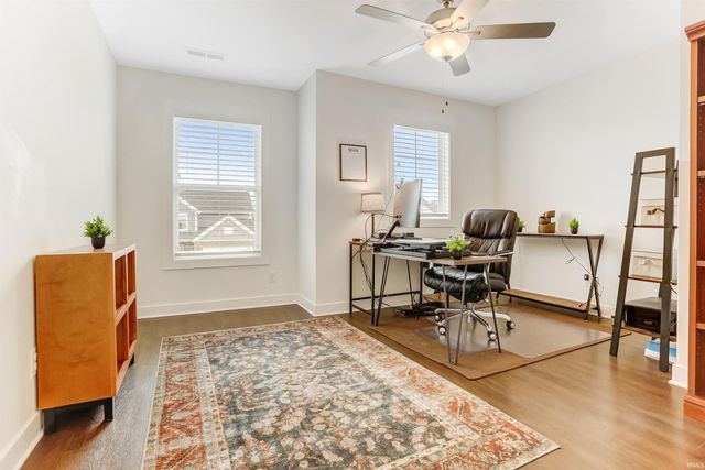 5498 Abbe Wood Drive, Newburgh, IN 47630