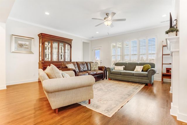 5498 Abbe Wood Drive, Newburgh, IN 47630