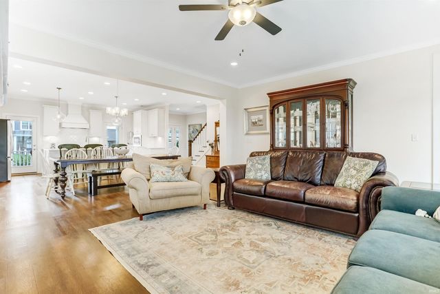 5498 Abbe Wood Drive, Newburgh, IN 47630