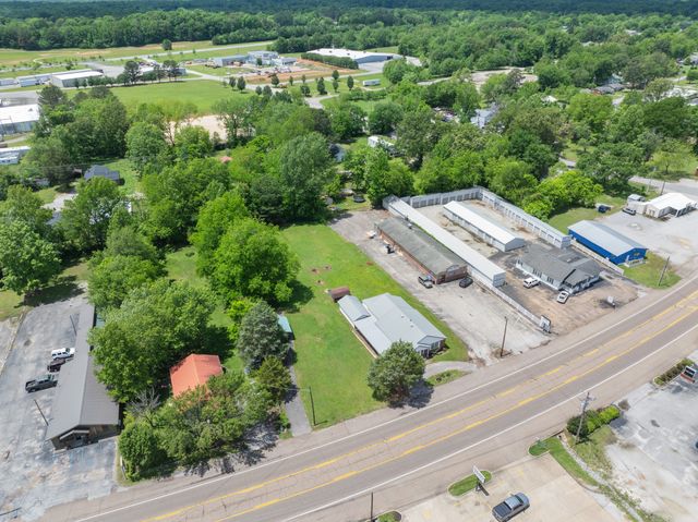 724 Tennessee Ave, S, Parsons, TN 38363