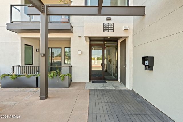 7300 E EARLL Drive 2008, Scottsdale, AZ 85251