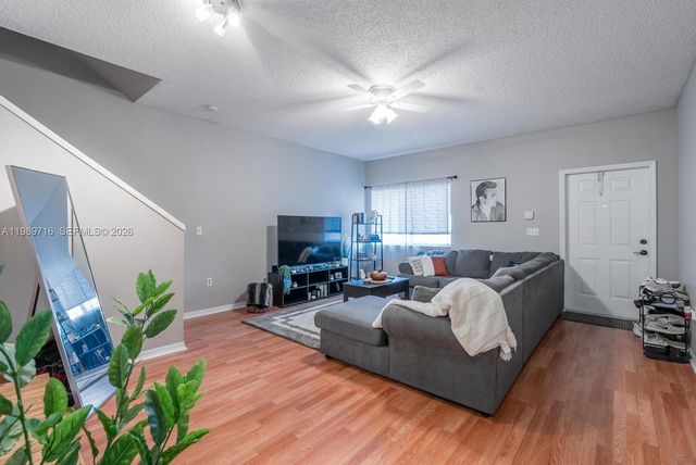 2203 SE 23rd Ter 2203, Homestead, FL 33035