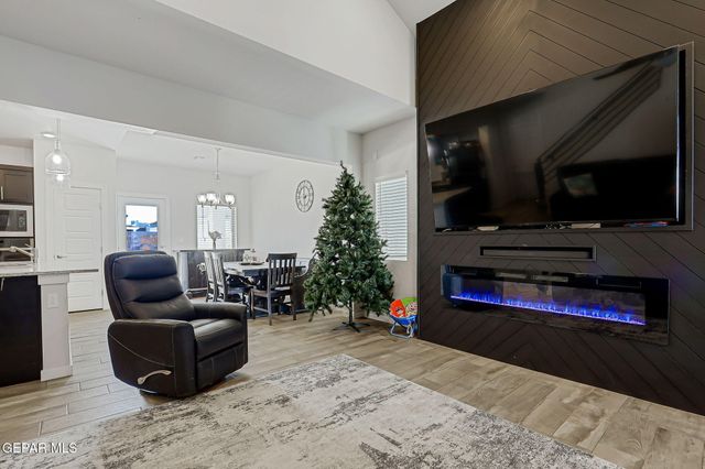 12622 ZOLLINGER Avenue, El Paso, TX 79928