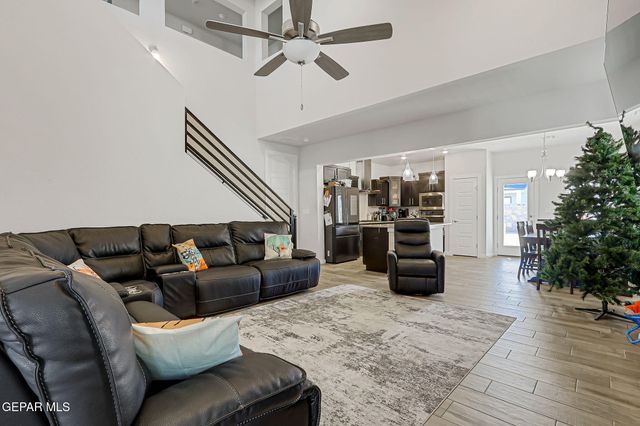 12622 ZOLLINGER Avenue, El Paso, TX 79928