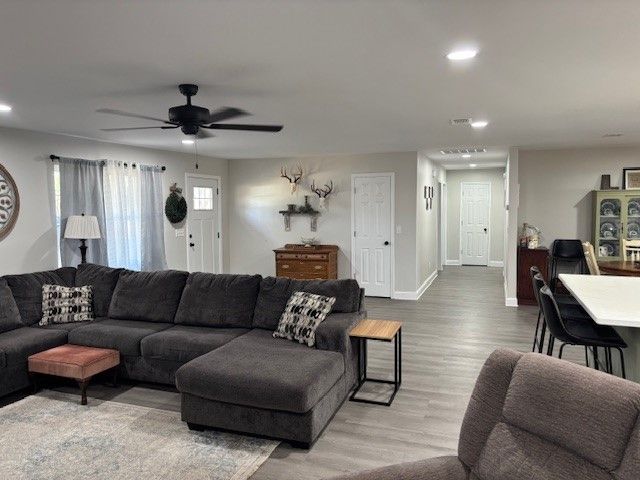 517 Lazy Lane, Blackshear, GA 31516