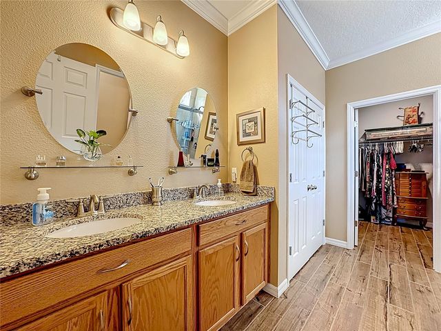 13000 YALE BLUFF DRIVE, Grand Island, FL 32735