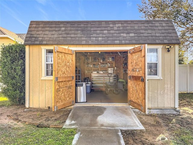 13000 YALE BLUFF DRIVE, Grand Island, FL 32735