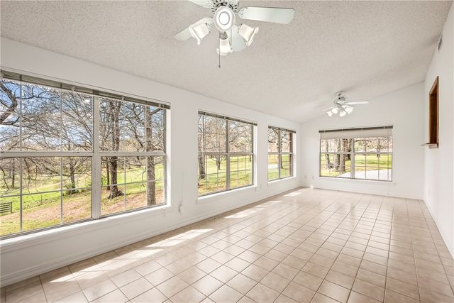 7665 W Wedington Drive, Fayetteville, AR 72704