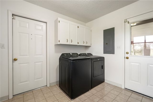 7665 W Wedington Drive, Fayetteville, AR 72704