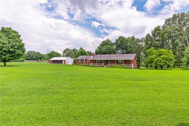 7665 W Wedington Drive, Fayetteville, AR 72704