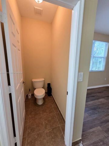2851 W Prospect Rd 404, Tamarac, FL 33309
