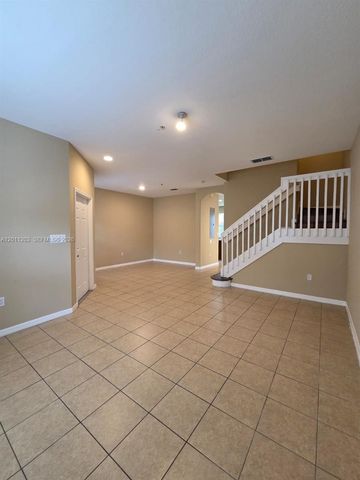 2851 W Prospect Rd 404, Tamarac, FL 33309