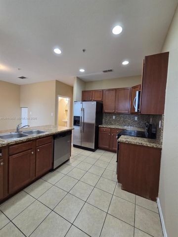 2851 W Prospect Rd 404, Tamarac, FL 33309
