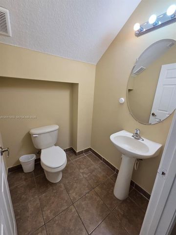 2851 W Prospect Rd 404, Tamarac, FL 33309