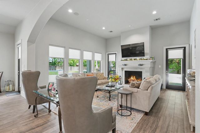 4787 W Fork Boulevard, Conroe, TX 77304