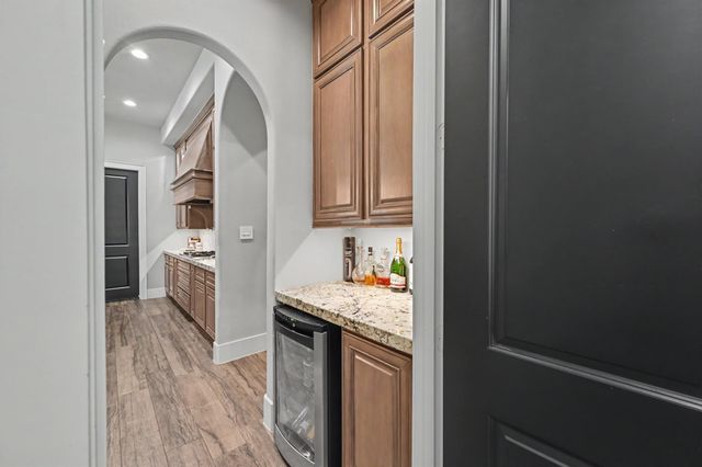 4787 W Fork Boulevard, Conroe, TX 77304
