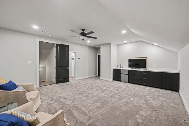 4787 W Fork Boulevard, Conroe, TX 77304