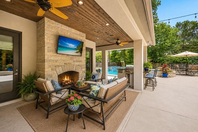4787 W Fork Boulevard, Conroe, TX 77304