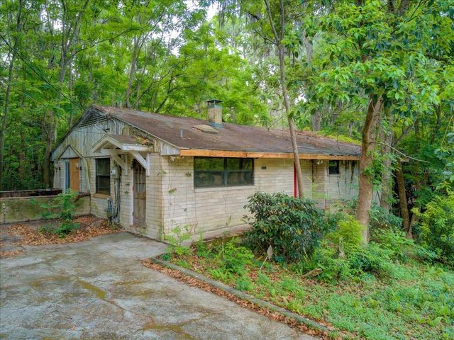 2215 NW 9TH PLACE, Gainesville, FL 32605