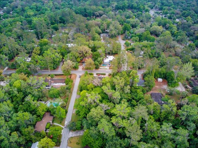2215 NW 9TH PLACE, Gainesville, FL 32605