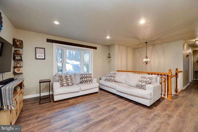 107 GREENWOOD DR, Temple, PA 19560