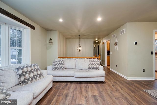 107 GREENWOOD DR, Temple, PA 19560