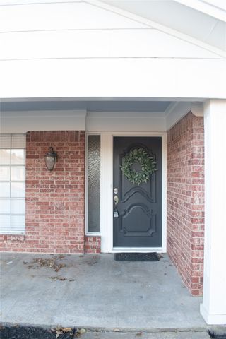 2808 Peachtree Lane, Pantego, TX 76013