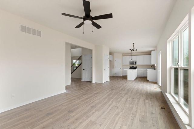 1004 Braid Trail Drive, Union, MO 63084