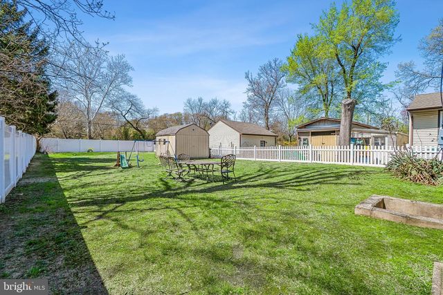 1564 DIVISION ST, West Deptford, NJ 08086
