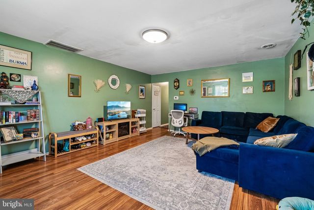 1564 DIVISION ST, West Deptford, NJ 08086