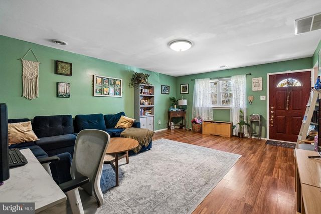 1564 DIVISION ST, West Deptford, NJ 08086