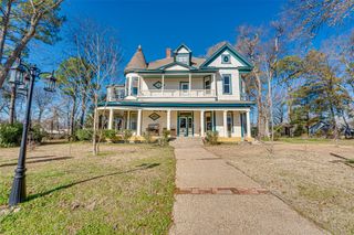 123 N Line Street, Mineola, TX 75773