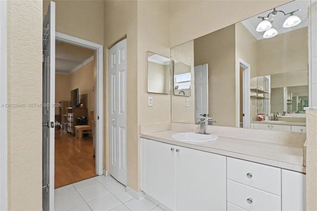 3090 SE 7th Pl, Homestead, FL 33033
