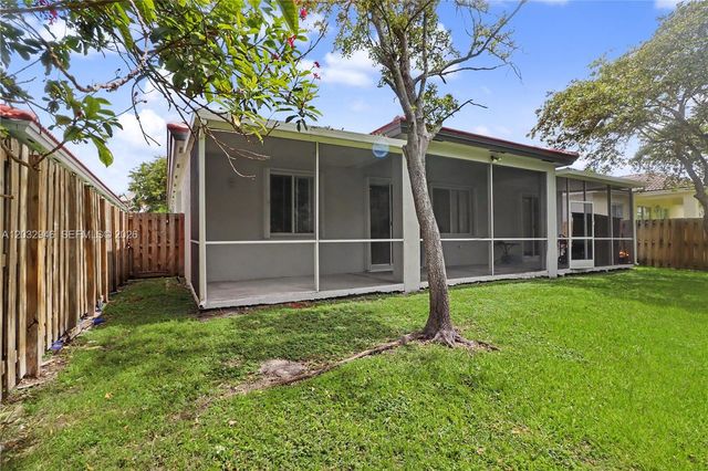 3090 SE 7th Pl, Homestead, FL 33033