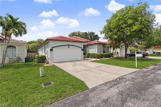 3090 SE 7th Pl, Homestead, FL 33033