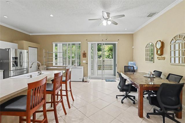 3090 SE 7th Pl, Homestead, FL 33033
