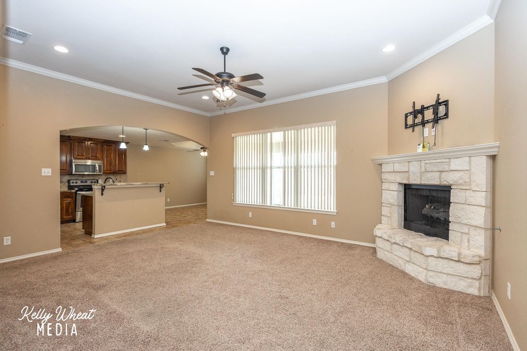 Image 5 of property listing at 5710 Willeke Drive, San Angelo, TX 76904