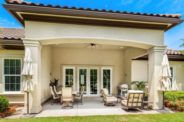 9006 Bella Verde Ct., Myrtle Beach, SC 29579