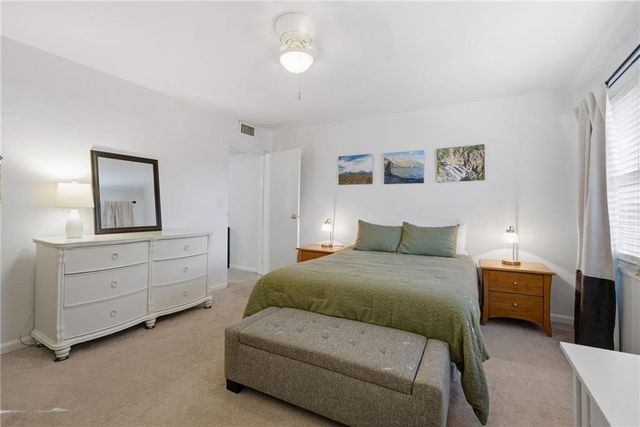 285 Lakemoore NE Drive B, Atlanta, GA 30342