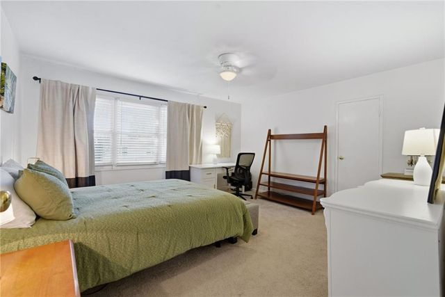 285 Lakemoore NE Drive B, Atlanta, GA 30342