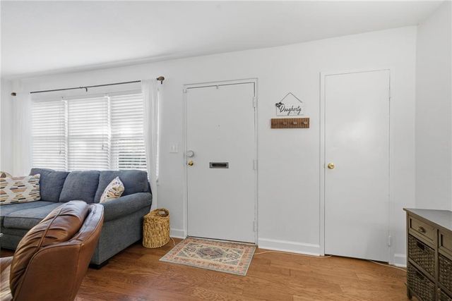 285 Lakemoore NE Drive B, Atlanta, GA 30342