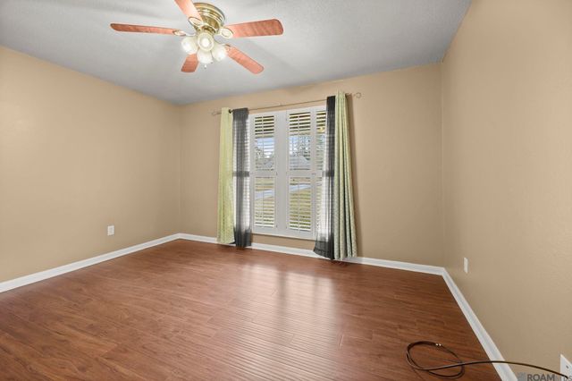 26903 Jill Rd, Holden, LA 70744