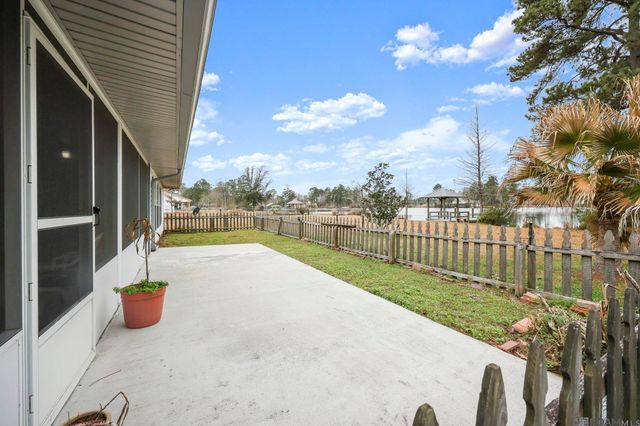 26903 Jill Rd, Holden, LA 70744