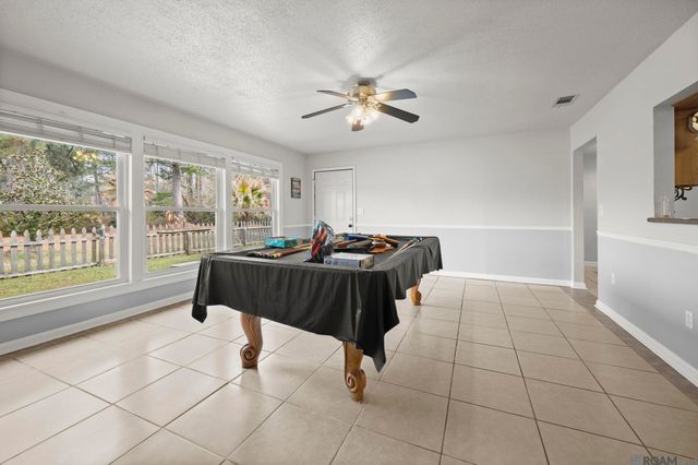 26903 Jill Rd, Holden, LA 70744