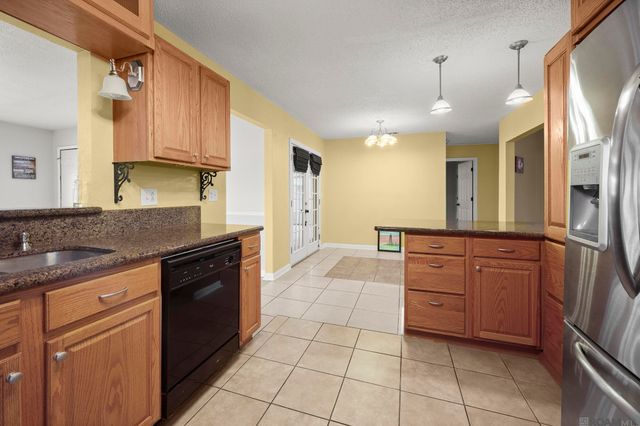 26903 Jill Rd, Holden, LA 70744